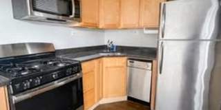 6738 North Glenwood Avenue 6738 North Glenwood Avenue Gallery 1