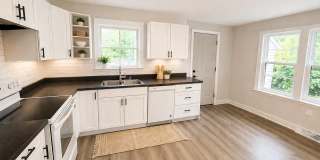 Beautifully Renovated 3 Bed / 1 Bath – Section 8 Welcome! Gallery 7