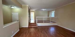 Spacious 3 bedroom 2.5 bath Condo for rent in Woodland Hills! Gallery 6