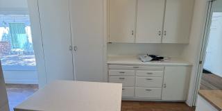 810 Martin Street Gallery 23