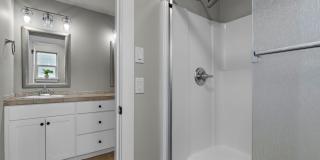 Beautiful SE Bend Home | Spacious Floorplan | Fenced Backyard | Near Parks & Trails Gallery 28