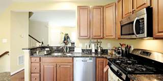 Pet-Friendly Townhome Convenient to UVA & Downtown Gallery 6