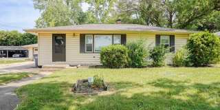 3 Bedroom Home with Washer & Dryer, Attached Garage – Minutes from Campus! Gallery 1