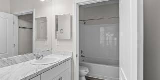 Creekside Corners Gallery 21