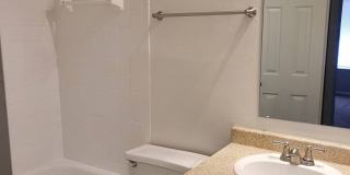 Hillcrest Apartments Gallery 13