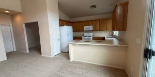 GREAT 2 STORY HOME W/ POOL & SPA Gallery 10
