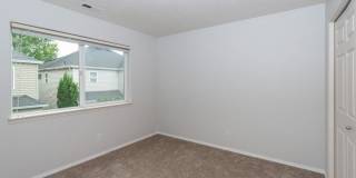 3Bd/2.5Ba in a Well-Liked Bethany Neighborhood ~ Washer/Dryer Included with 2 Car Garage and Fenced Yard!!!! Gallery 13