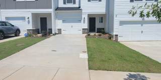 Energy-efficient townhome with 3BR/2.5BA Garage - Kannapolis Gallery 1