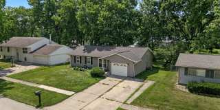 Charming 3-Bedroom Ranch with Attached Garage & Spacious Backyard in Southwest Champaign! Gallery 3