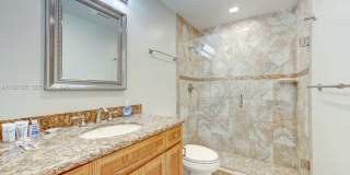 1020 N 13th Terrace, Hollywood, FL 33019 Gallery 18