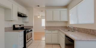4 Bed 3 Bath Single Family House with Large Backyard in Moreno Valley Gallery 7