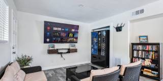 Furnished, Short term or long term Condo with community Pool Gallery 14