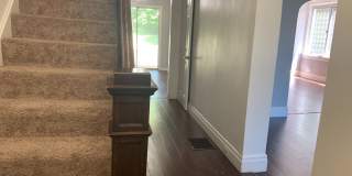 Charming 3 bedroom home in Carrick available September 1! Gallery 7