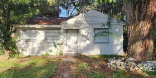 2/1 St Pete Single Family Home ! Gallery 1