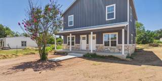 Move-In Ready 2BR Home with Washer/Dryer, Private Patio & Outdoor Storage Gallery 1