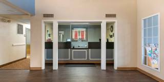 Kansas City - Airport - Tiffany Springs Gallery 24