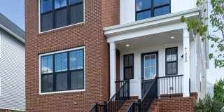 Spacious 5-bedroom, 4-bath single-family home in Brambleton / Ashburn Gallery 1