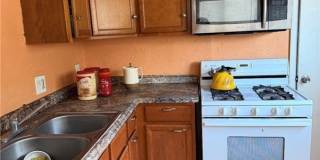 210 W Lugonia Gallery 4