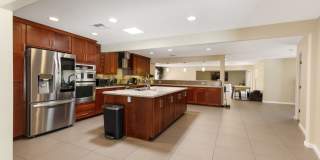 Amazing Scottsdale Luxury home! 5 bedrooms 4 baths! Gallery 15