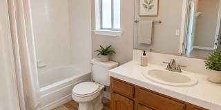 Convenient & Modern 3-BR/2.5-BA Home in Northwest Fresno Gallery 13
