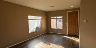 Cozy 3 Bed 2 Bath with Enclosed Den! Cozy 3 Bed 2 Bath with Enclosed Den! Gallery 5