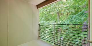 Terrace at Columbia Knoll Gallery 22