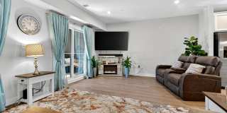 Luxurious 3 Bed 2.5 Bath Townhome In Beautiful Foster's Glen Gallery 6