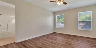 Beautiful 4-bedroom 2 bath Home in Bentonville! Gallery 13