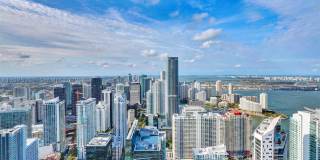 1425 Brickell Ave Gallery 24