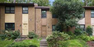 2042 HEADLANDS Circle Gallery 1