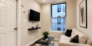 386 Manhattan Avenue Gallery 1