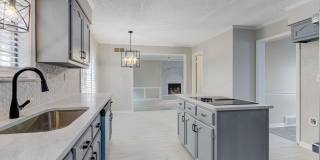 7801 Autumn Creek Drive Gallery 10