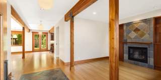 Charming Ravenna home with 5 bedrooms, 4 bathrooms Gallery 4