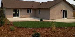 3 Bedroom Home for Rent in South Redding CA | RV Parking, Garage, Fenced Yard Gallery 16