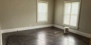1132 Monroe Ave Gallery 13