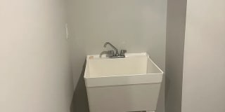 Room in 3 Bedroom Home at Arkose Dr Gallery 7