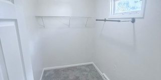 4438 Pearl Rd Gallery 25
