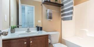 Room in 4 Bedroom Home at Warm Springs Ln Gallery 25