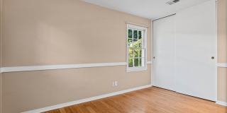Three bedroom home close to USA with a garage Gallery 14