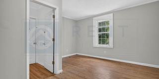Move in to Olympia! Gallery 18