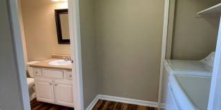 Charming Midtown Duplex Gallery 12