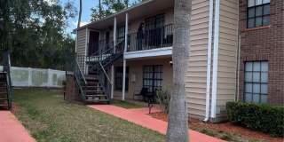 21020 VOYAGER BOULEVARD Gallery 1