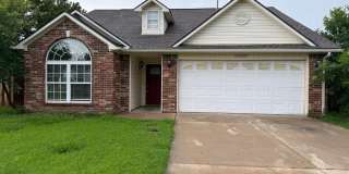 Collinsville 3 Bedroom 2 Bathroom Gallery 1