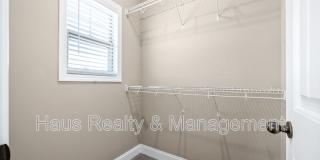 172 Dundee Drive Gallery 21