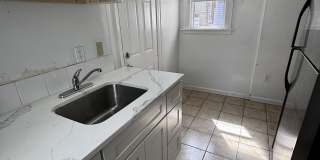 615 E 24th St Gallery 6