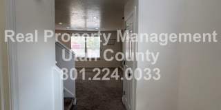 Beautiful 3-Bedroom Home in Springville – Spacious Living & Convenient Location Beautiful 3-Bedroom Home in Springville – Spacious Living & Convenient Location Gallery 3