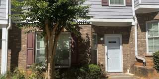 4911 Walden Lake Square Gallery 1