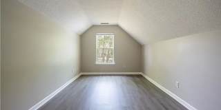 Room in 5 Bedroom Home at Feldspar Way Gallery 20