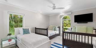 2540 MERCEDES Drive Gallery 32