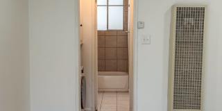 531 N Marengo Ave Gallery 14